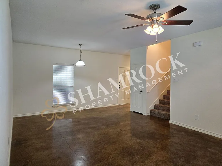 820 Chambers Creek Cir — Photo 4