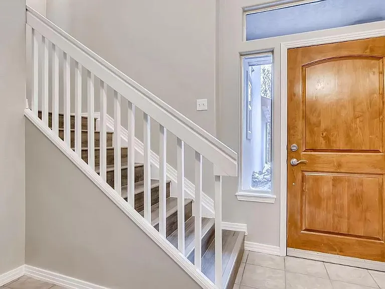 990 S Locust St — Photo 13