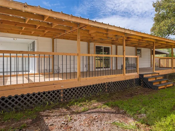 1802 S High St, Brady, TX 76825