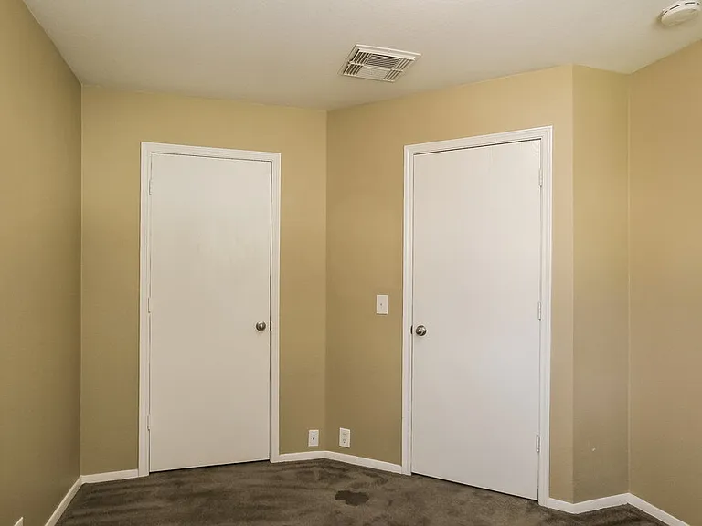 3231 Dartmouth Field Ln — Photo 18