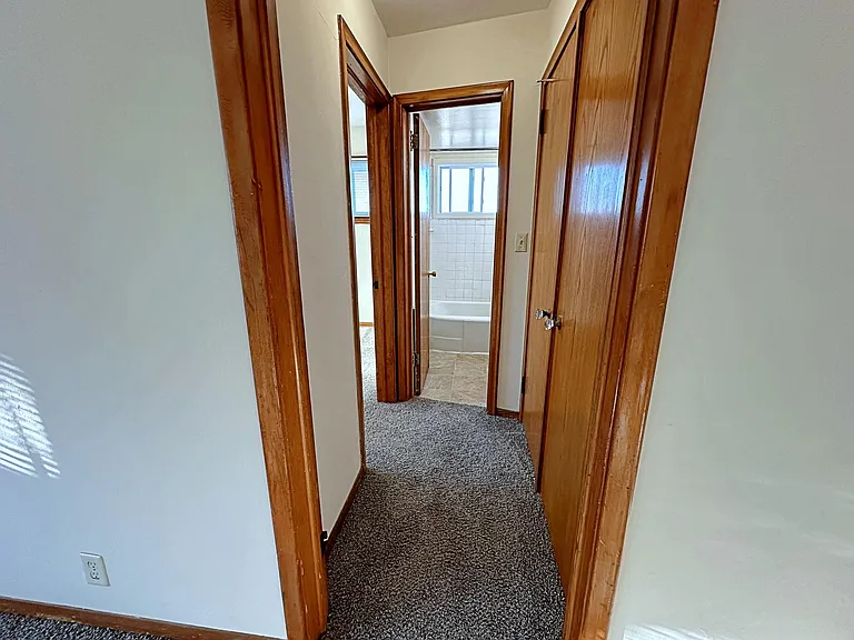 Ford Parkway Apartments — Photo 18