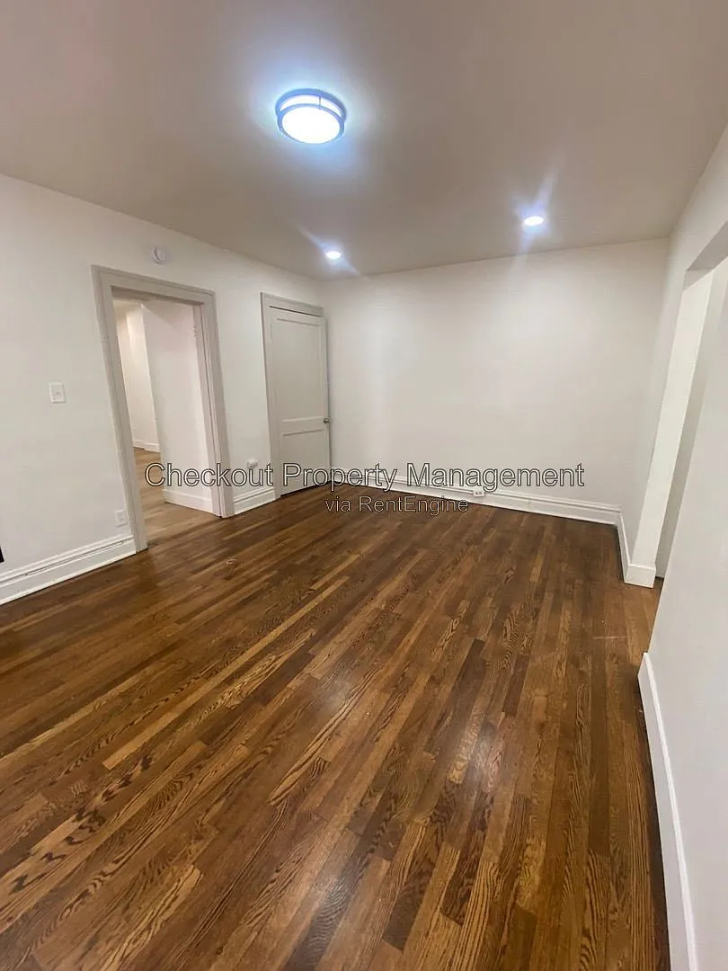 1 bed, 1.0 bath, 1000 sqft, $895 — Photo 4