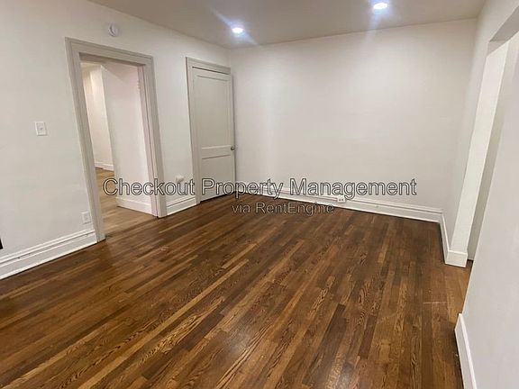 4th image of 4746 S Grand Blvd