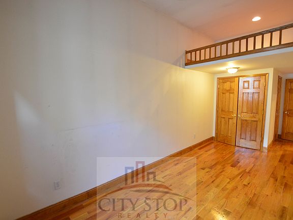 3rd image of 59 W 74th St APT 3