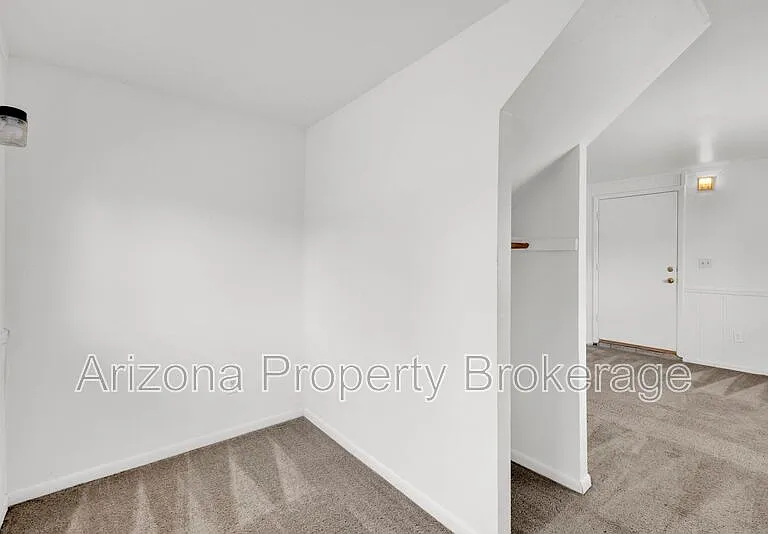 119 W 9th Pl — Photo 15