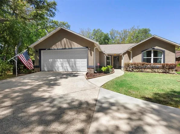 2074 King Richards Ct, Orange City, FL 32763