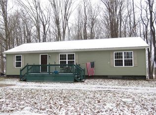 1000 Locey Rd, Corry, PA 16407