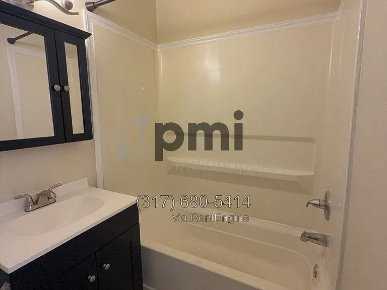 Indy Downtown Colonial Apartments — Photo 54