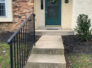 134 Oak Knoll Cir, Millersville, PA 17551