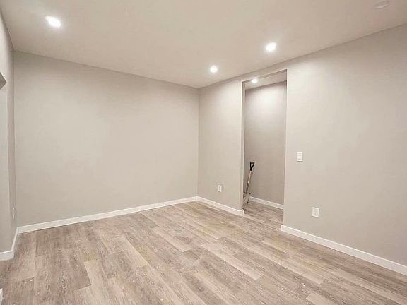 3rd image of 838 Riverside Dr APT 3C