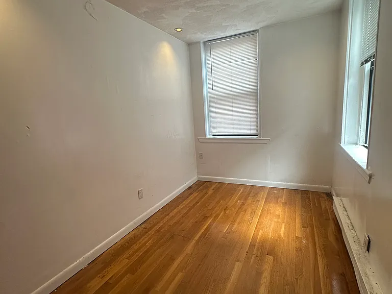 89 Prince St #7 — Photo 7