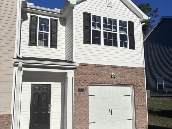 1911 Gracie Ln #1, Carthage, NC 28327
