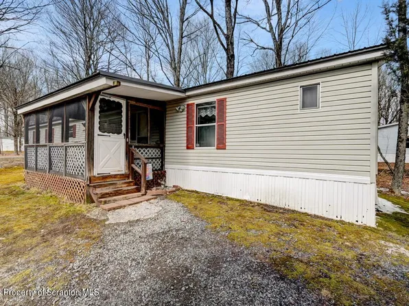 20 Madison Est, Moscow, PA 18444