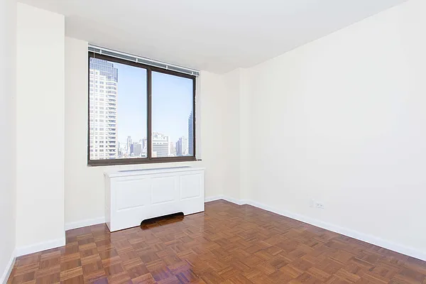 Rented by Mirador Real Estate | media 24