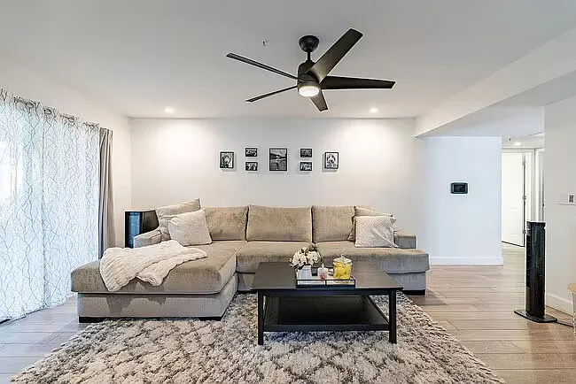 9460 E Mission Ln #116 — Photo 2