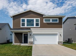 4018 NE 3rd St, Ankeny, IA 50021