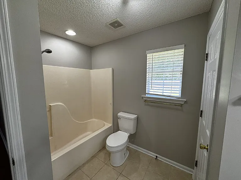 208 Easy St — Photo 13