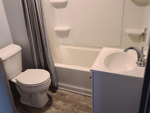 4th image of 686 W Market St #2A