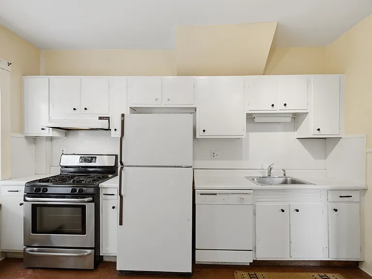 8 Mason St #8 — Photo 15