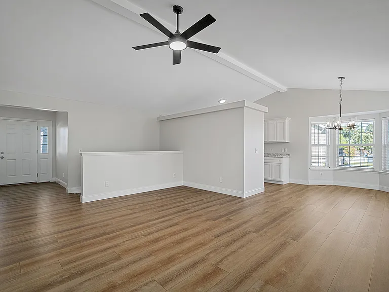 175 Shadow Pointe Dr — Photo 6