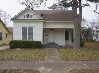 705 Walnut St, Teague, TX 75860