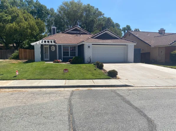 1422 Deborah Pl, Beaumont, CA 92223