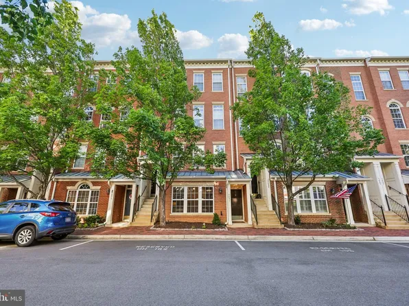 5091 Donovan Dr, Alexandria, VA 22304