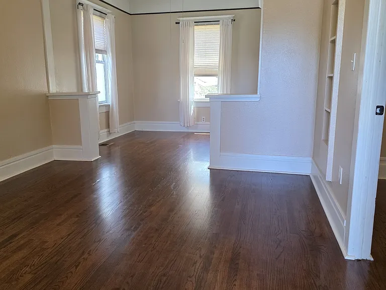 3248 9th Ave — Photo 8