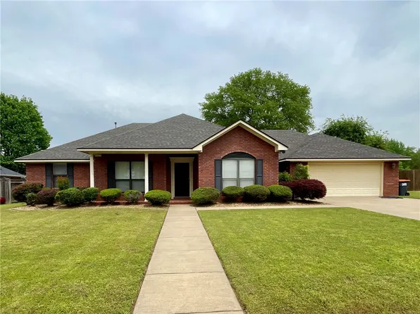 1206 Whippoorwill Ln, Russellville, AR 72801