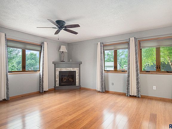 4th image of 506 N Vandemark Ave