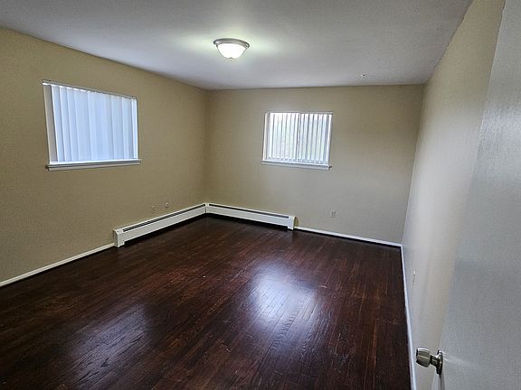 5th image of 115 Campbell St #15