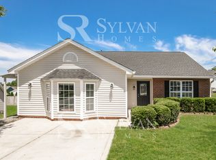 942 Faye St, Statesville, NC 28677