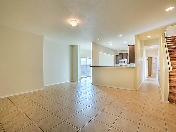 3rd image of 1608 Gulfstream Dr SE