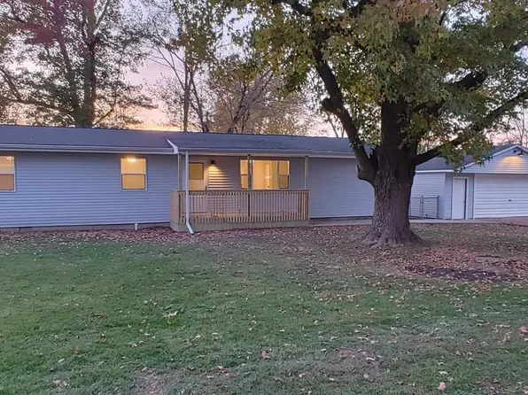 109 Lincoln St, Lawndale, IL 61751