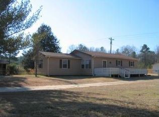 3045 McFarland Blue Rd, Raeford, NC 28376