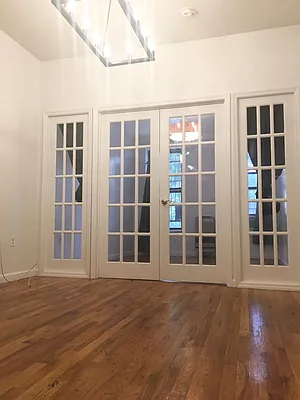Rented by EXR | media 17