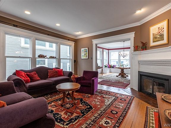 4th image of 157 Highland Ave