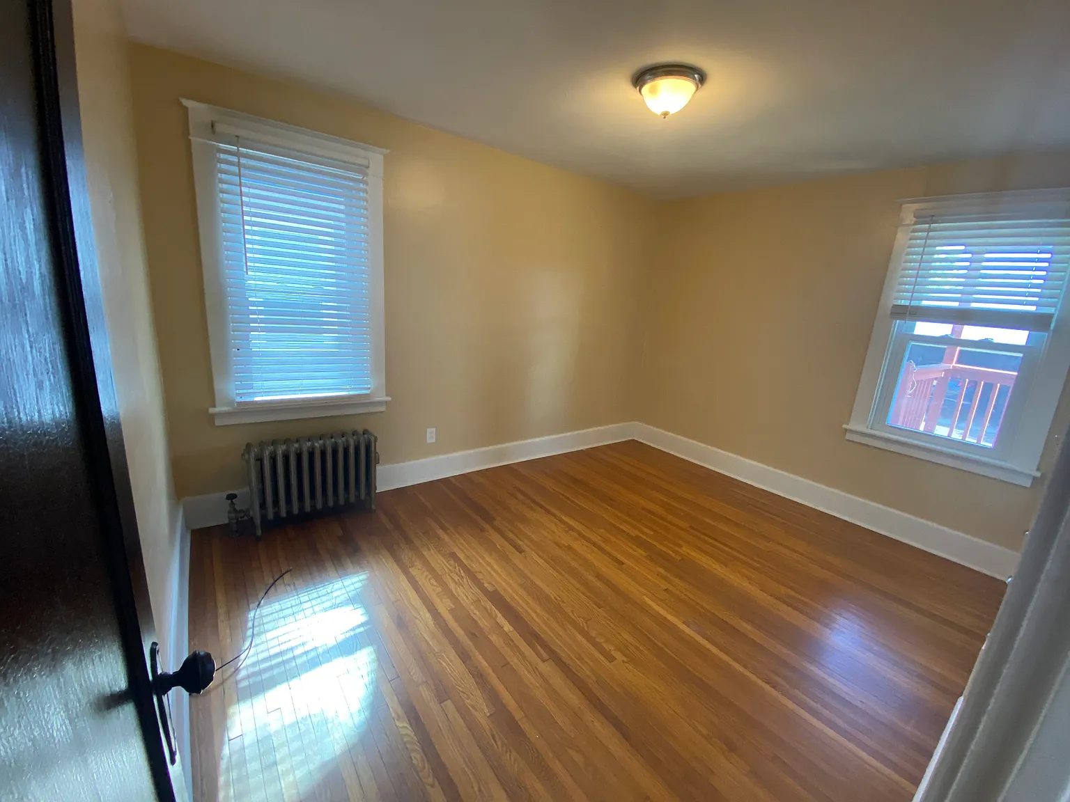 2 bed, 1000 sqft, $1,250 — Photo 3