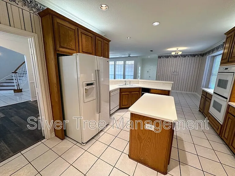 3200 Blenheim Ct — Photo 7