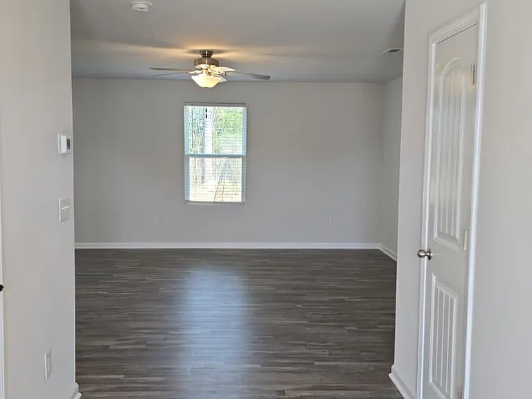4715 Hazelburn Dr — Photo 16