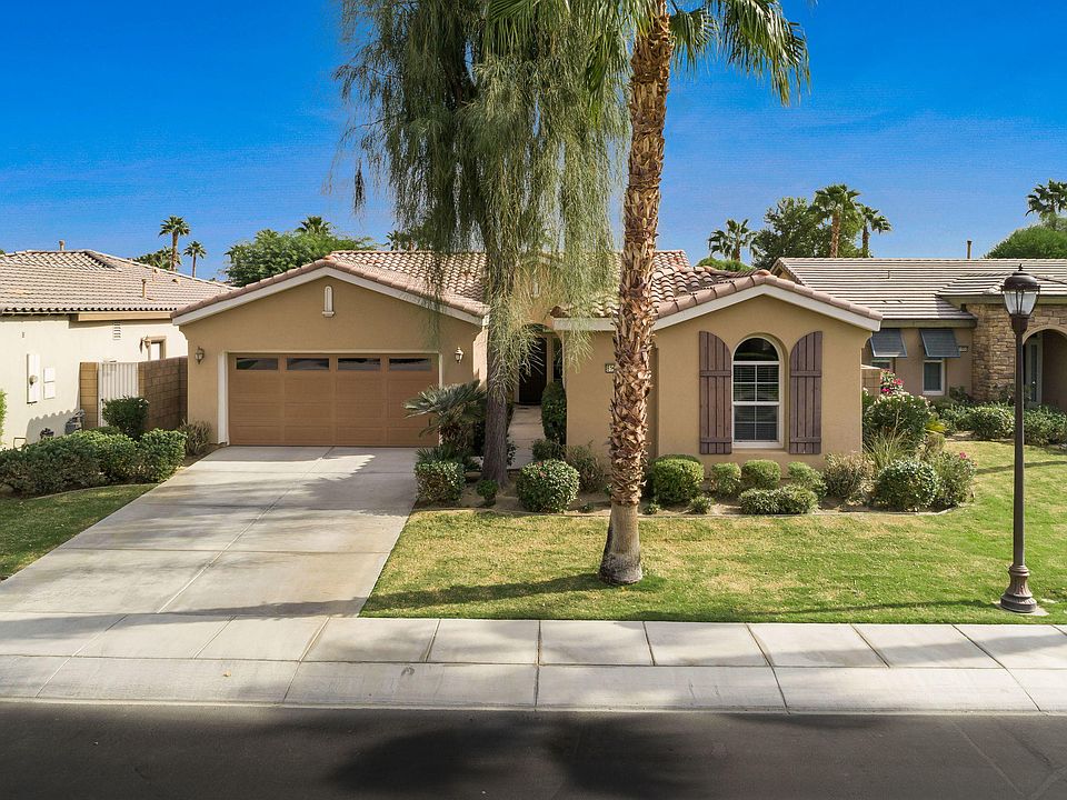 1st image of 81940 Golden Star Way