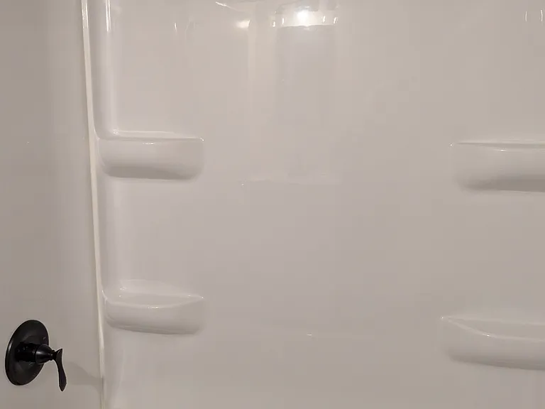 Bathtub/Shower