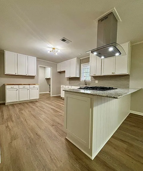 120 Leisure Ln — Photo 13