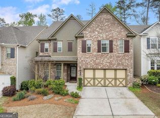 1200 Roswell Manor Cir, Roswell, GA 30076