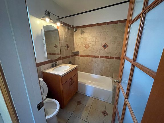 5th image of 3425 19th St APT 21