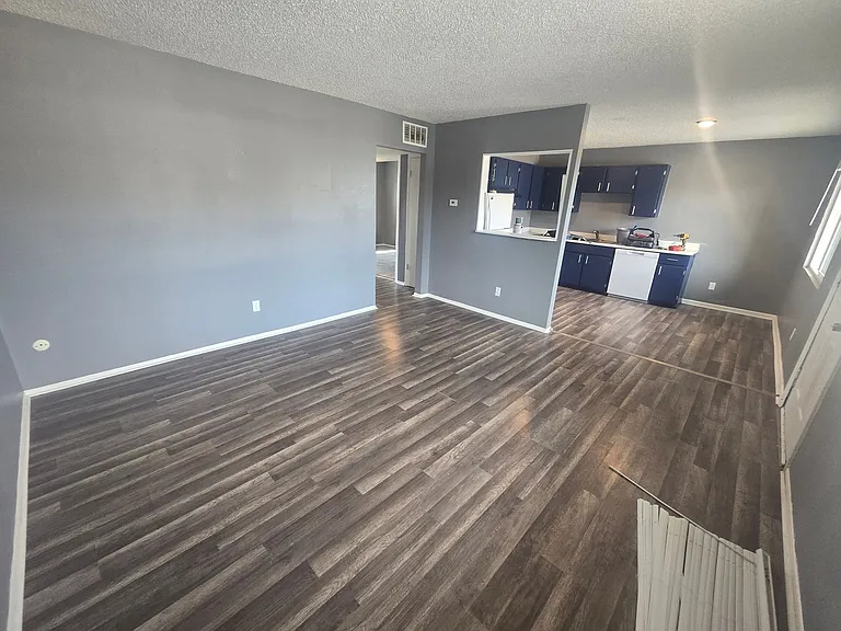 984 E Saxony Dr — Photo 25