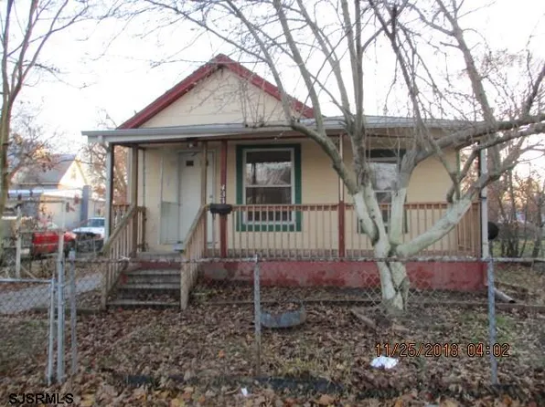 433 W Almond St, Vineland, NJ 08360