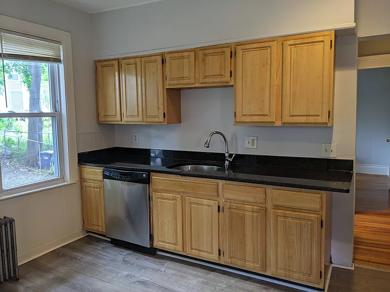 150 Washington St #2 — Photo 11