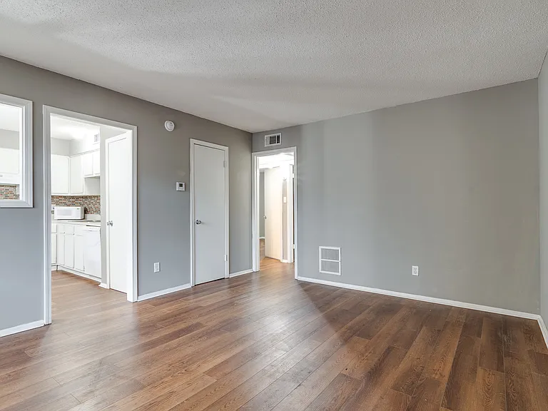 3646 Spottswood Ave #9 — Photo 7