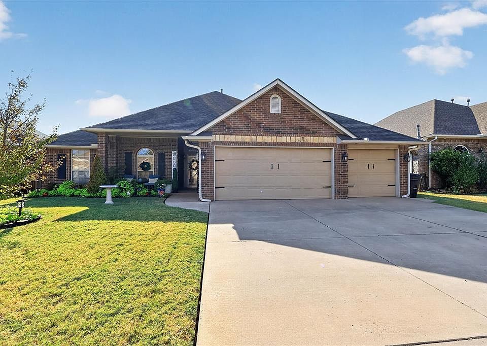 1st image of 1809 Mead Ln